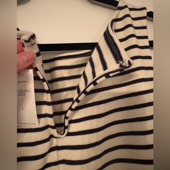Banana Republic Navy and Cream Striped Knit Tank Top Size Large - Brand New! - Picture 3 of 6